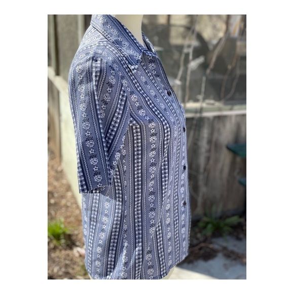 Vintage 70s Lady Manhattan Shirt Novelty Floral Sz 12 - Picture 9 of 12